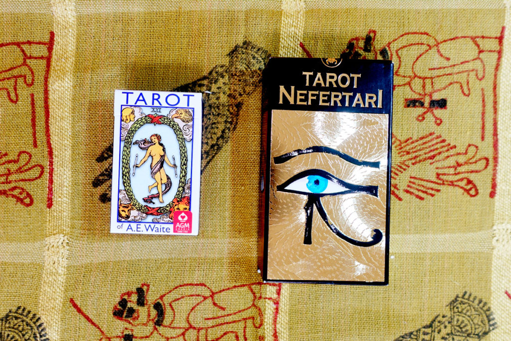 ネフェルタリタロットカード